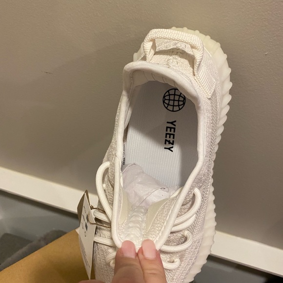 Adidas Yeezy boost 350 V2 Bone - Picture 6 of 10